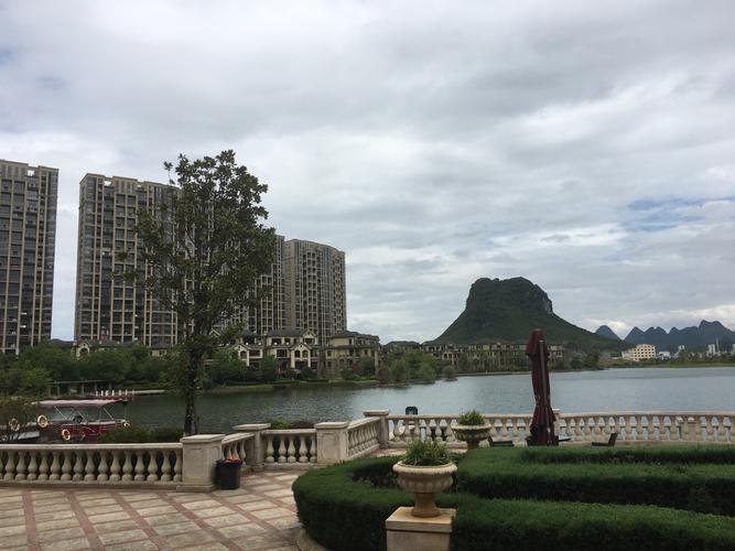 桂林花样年麓湖国际社区