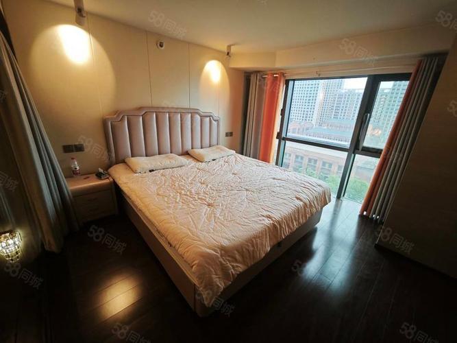 融创中心loft二手房价格