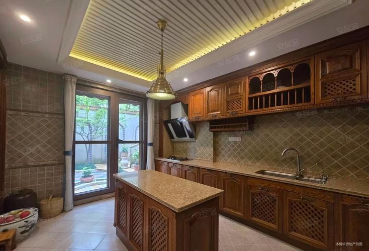 成都麓山国际社区二手房