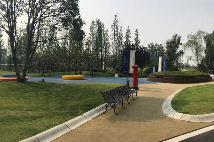 蓝光国际长岛社区中原