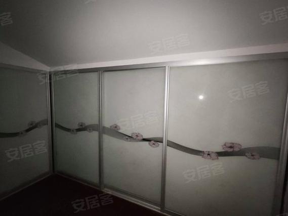 国香园社区和尹山社区