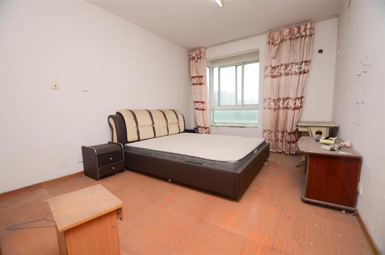 理想城市一期二手房价格