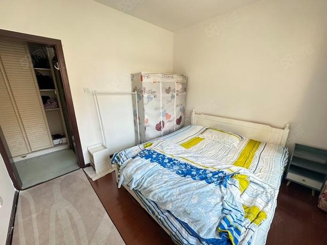 曲靖财富中心租房信息