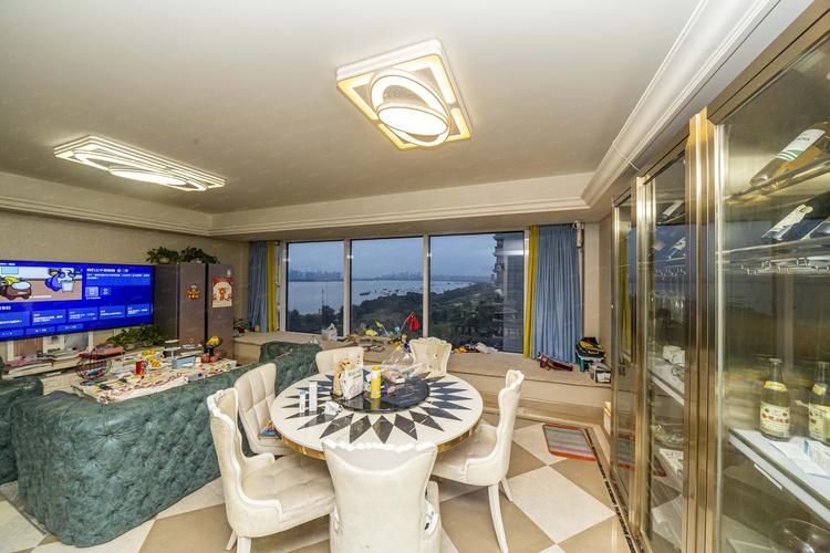 滨江铂金海岸二手房价格