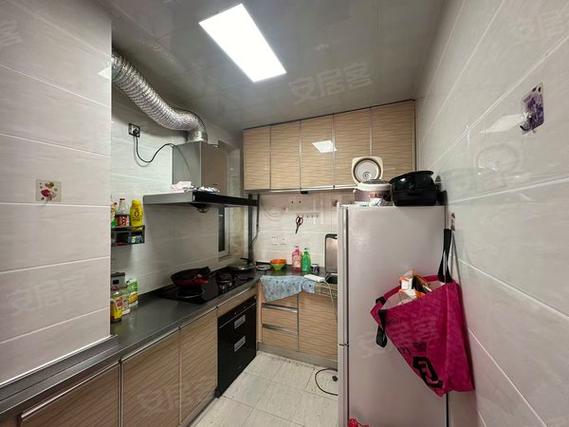 青岛鸿泰锦园二手房价格