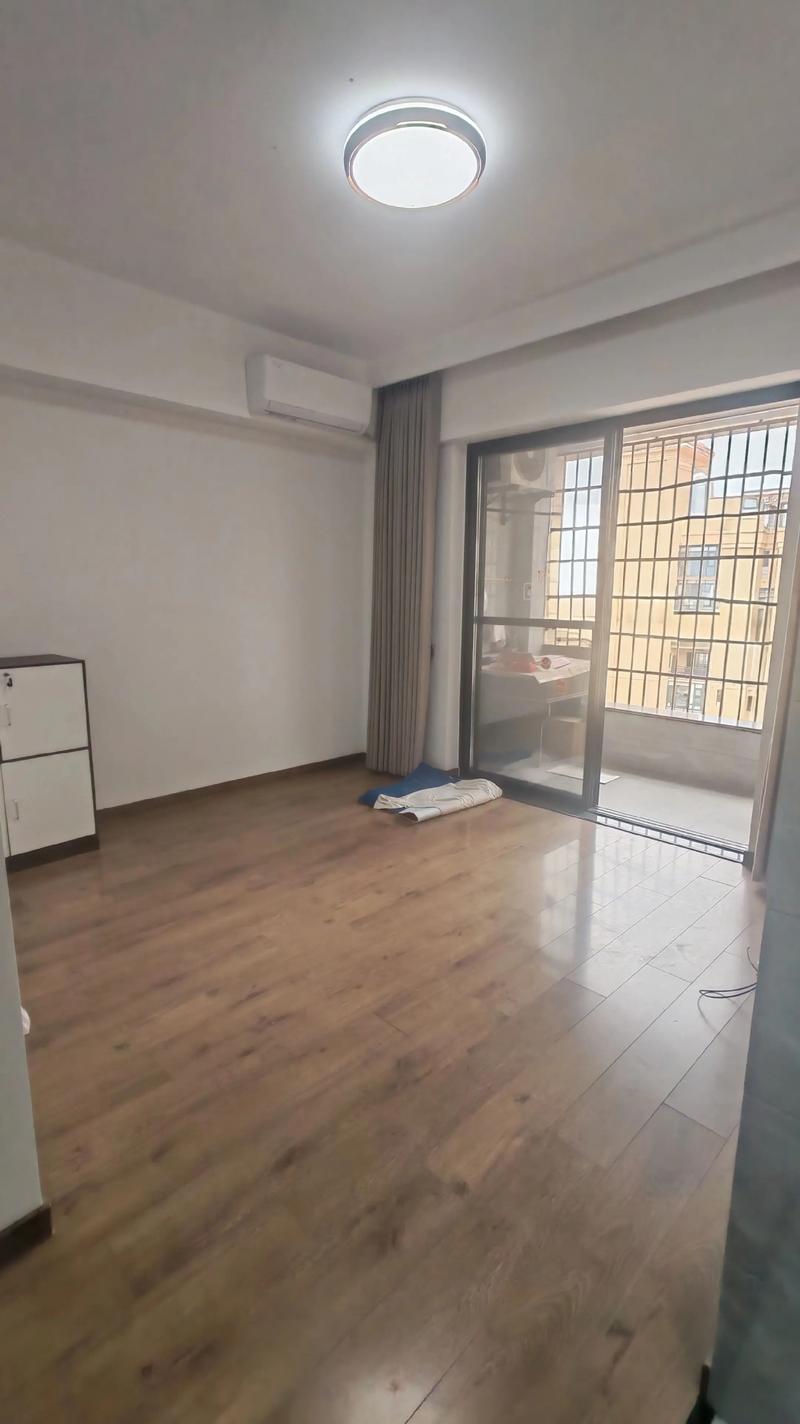 蒲潭社区房屋出售1室