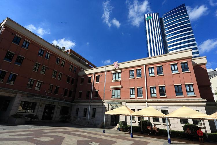 成都长岛国际社区学校