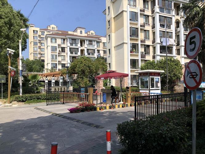 张家港金丰社区门面房