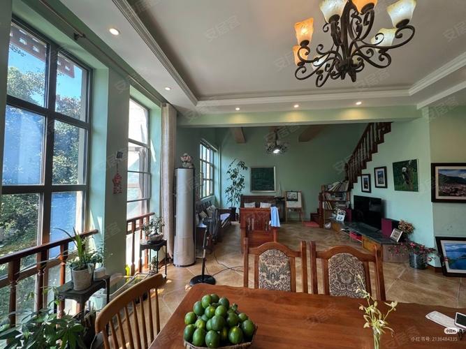 麓山国际社区塞尔维蒙