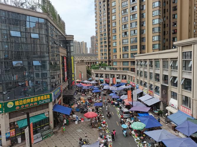 乐山邦泰国际社区店铺