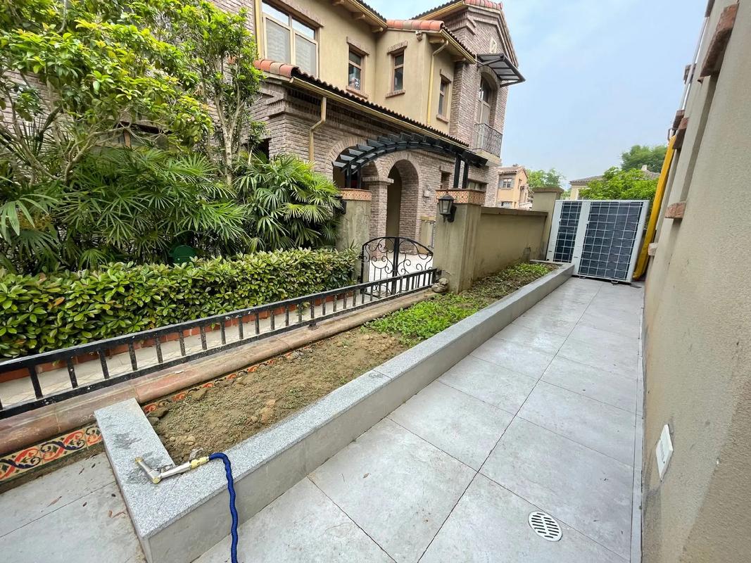 麓山国际社区圣安德鲁