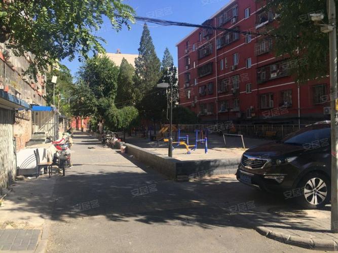 西罗园南里社区居委会