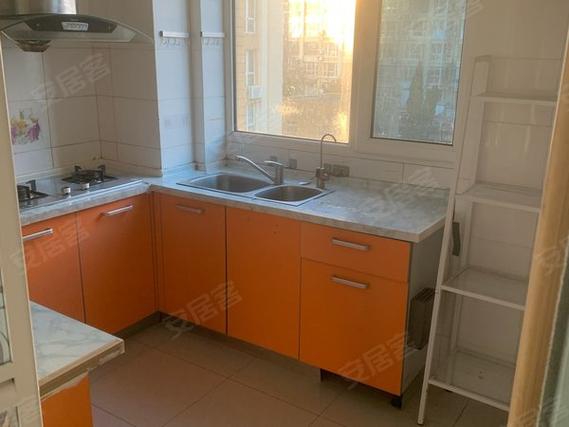 大连泉水龙畔金泉社区