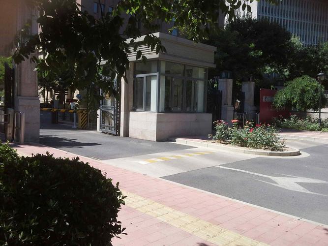 惠灵顿社区河滨花苑