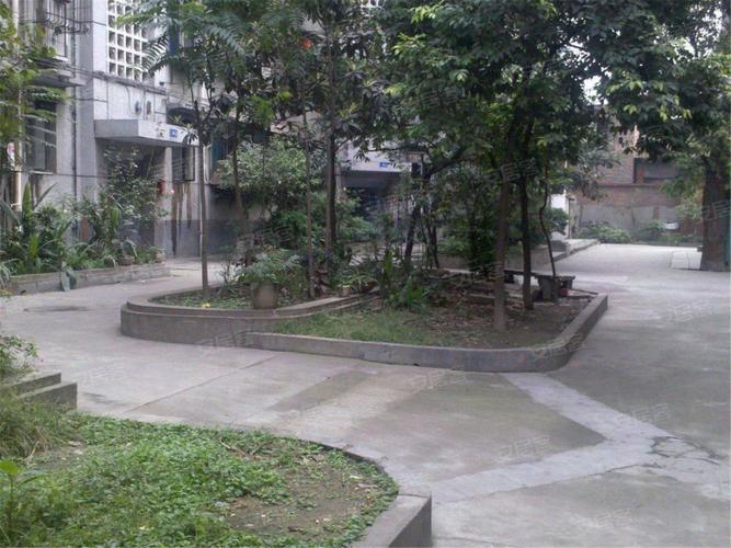 川建社区 附近高中