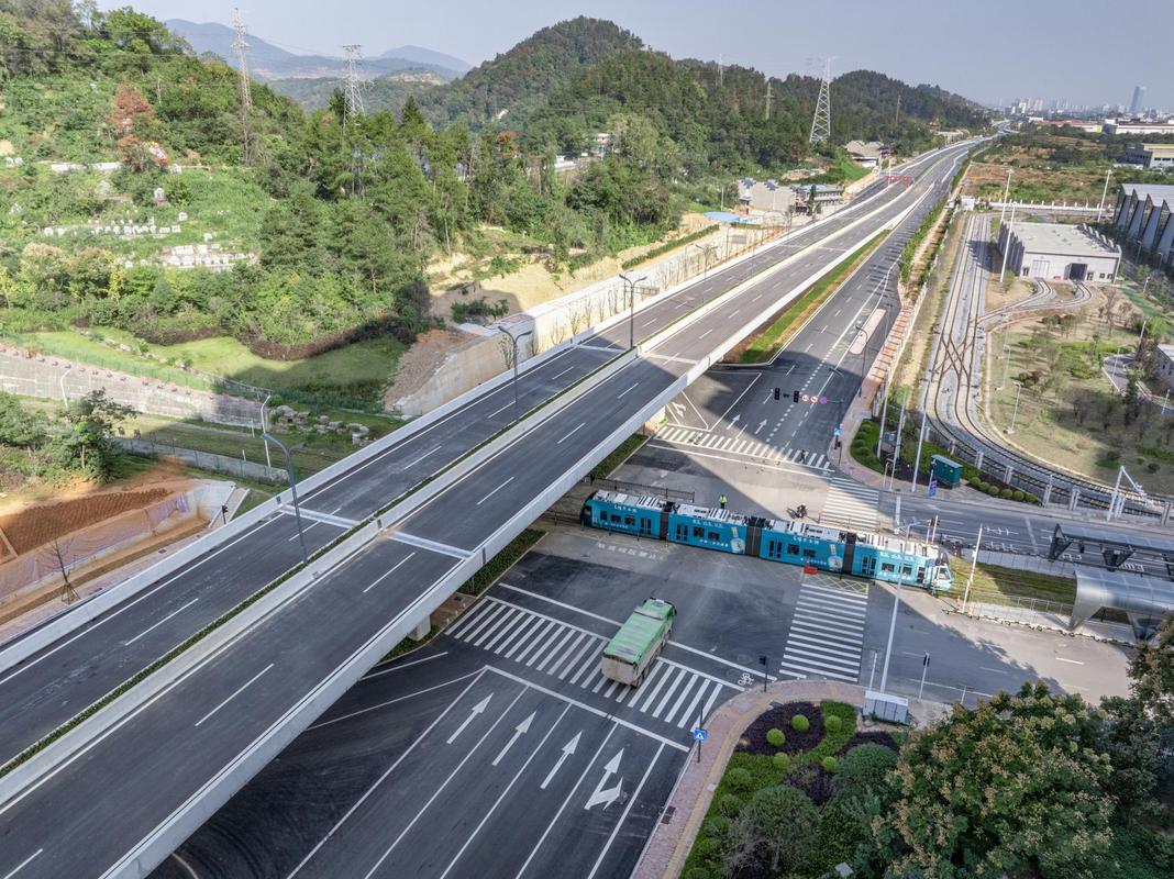 龙湾国际社区 交通